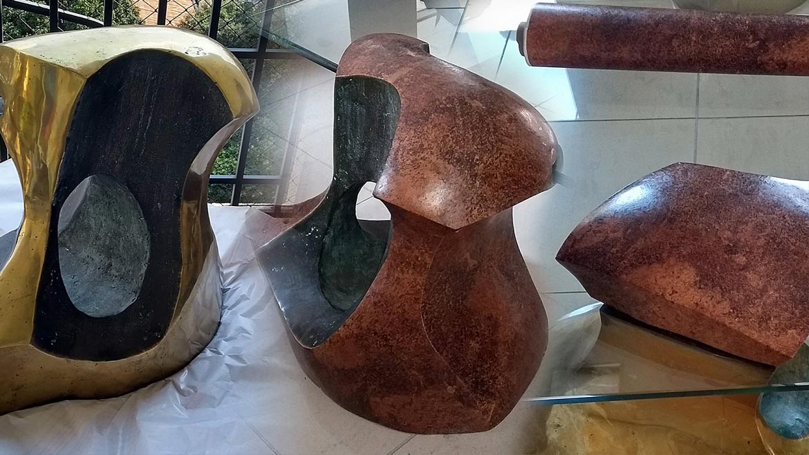 Peça concava e convexa para suporte de mesa de centro envelopada 100%