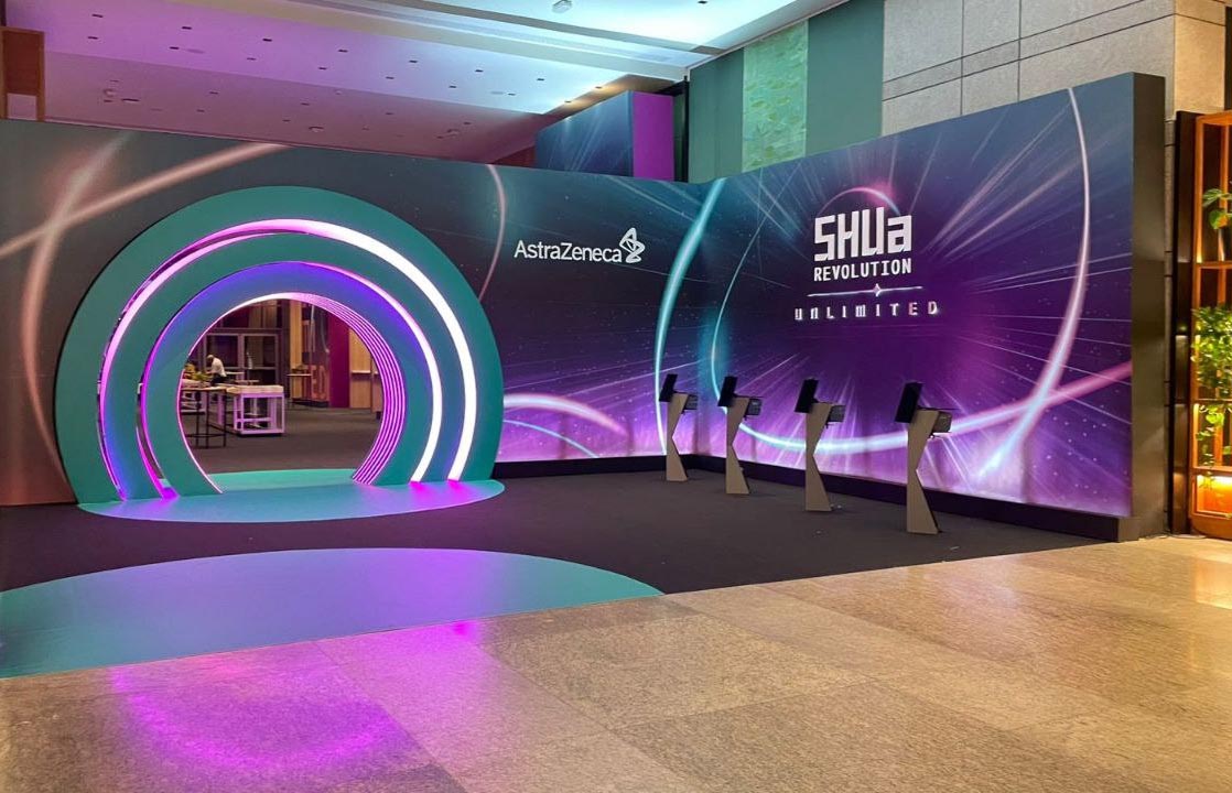 Letrax-caixa com iluminação LED em jardim vertical